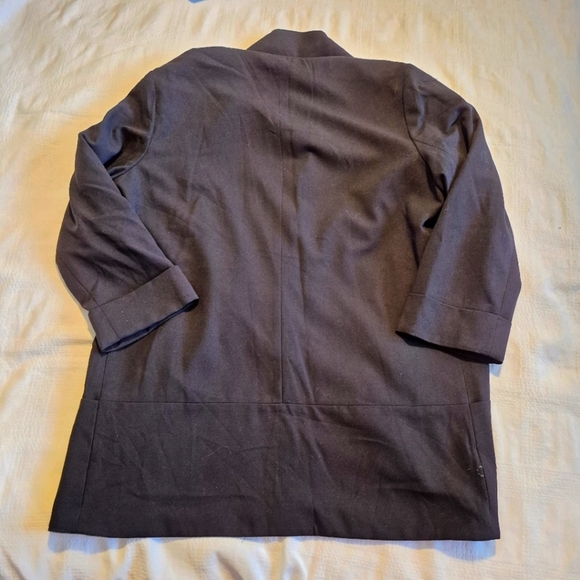 Banana Republic Factory women's size 14 black blazer, folded 3/4 sleeve, NWT - Picture 5 of 6